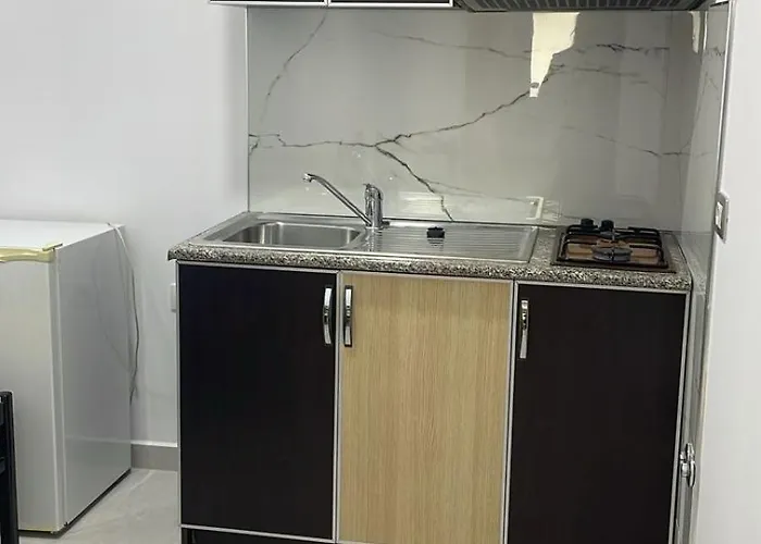 Nico - Rent * Golem (Tirana)