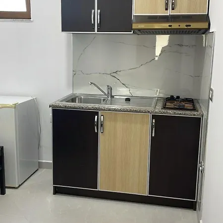 Nico - Rent * Golem (Tirana)